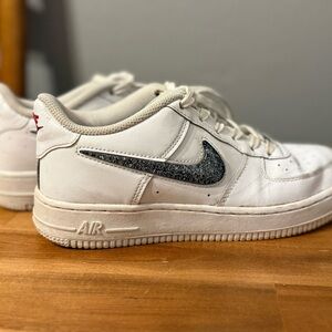 Nike White and Black Air Sneakers